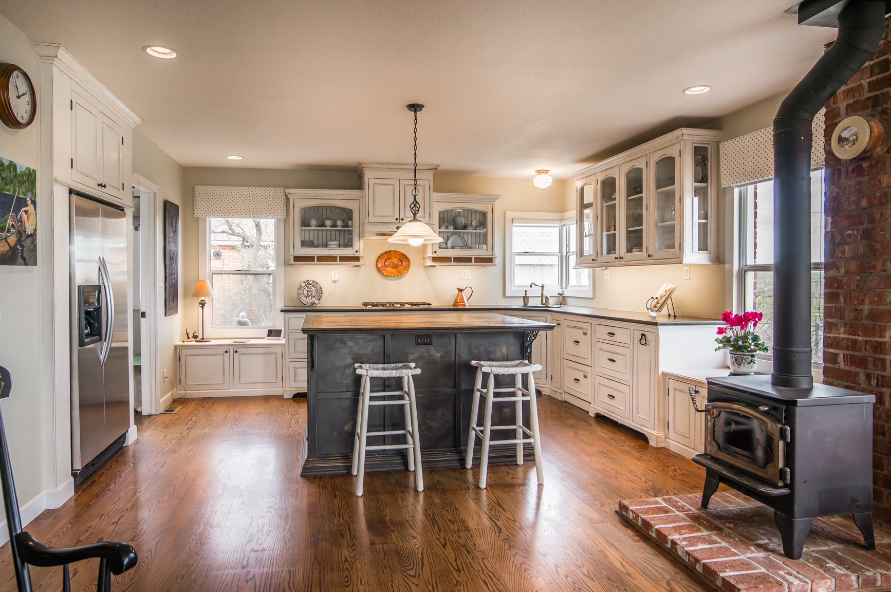 Lushstories Rocking R Ranch Image to u