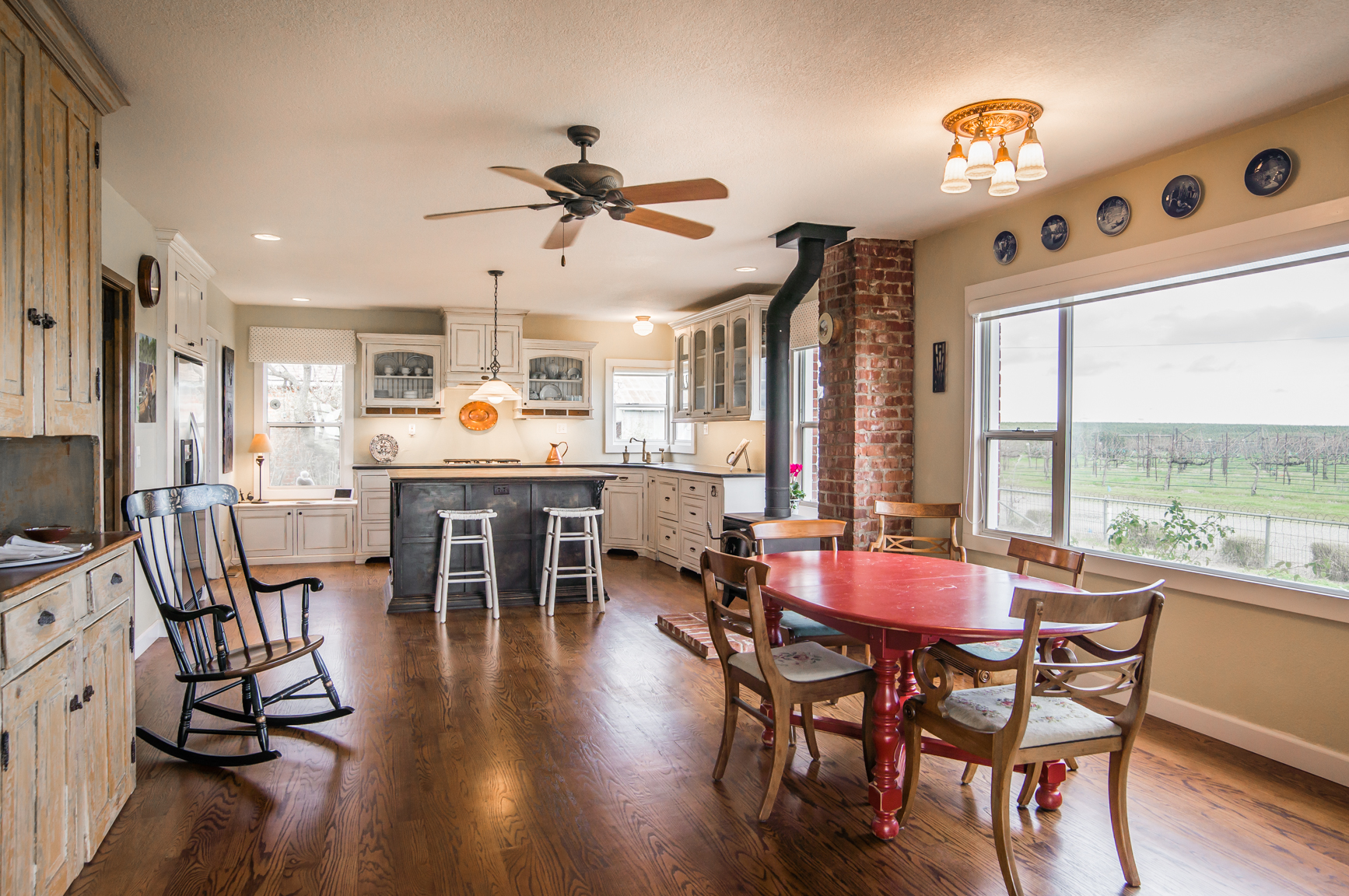 Lushstories Rocking R Ranch Image to u