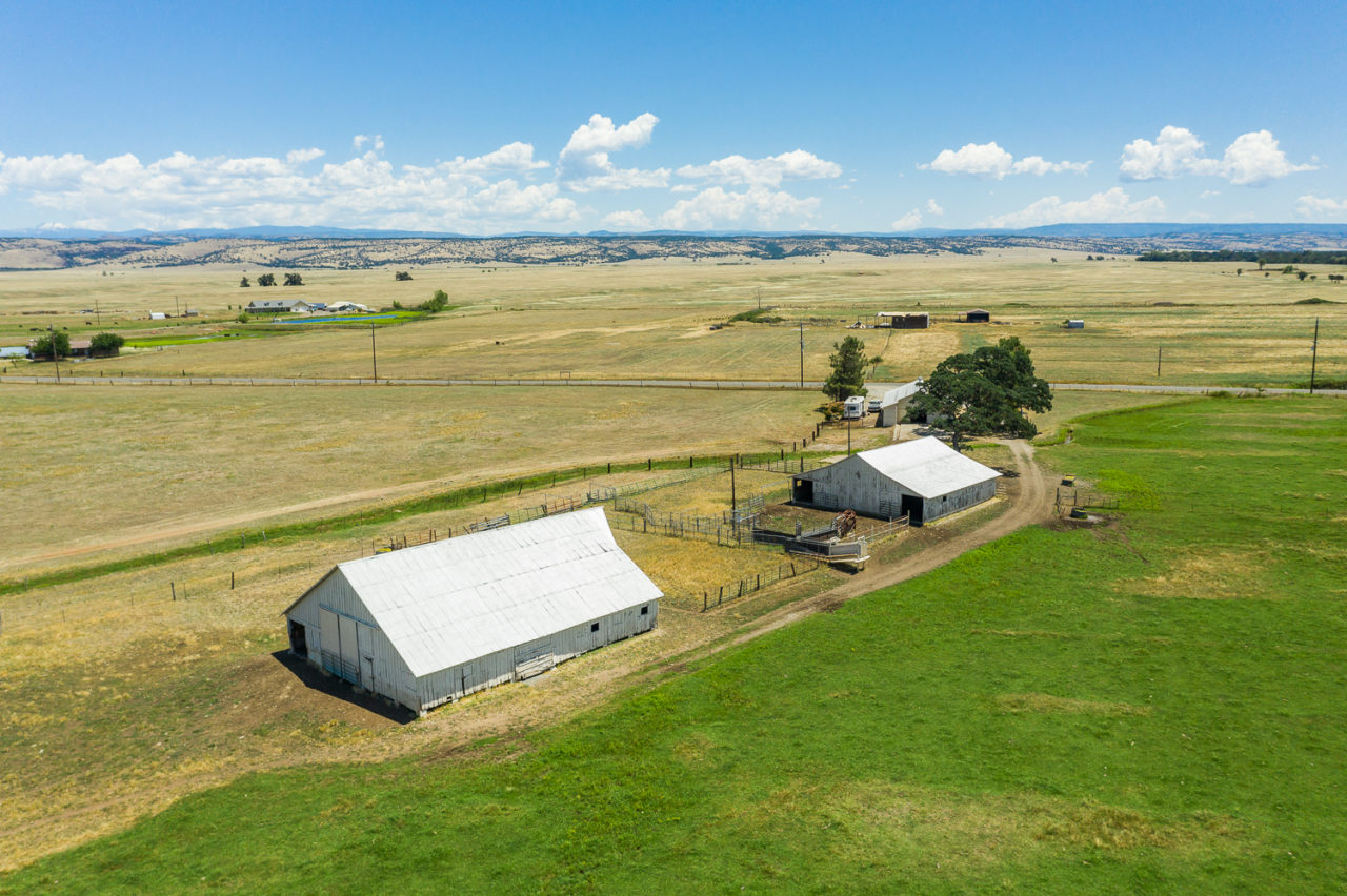 Two Barn Cattle Ranch California Outdoor Properties